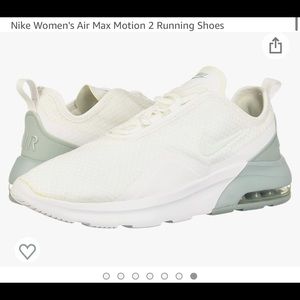 Nike Air Max Motion 2 Sneakers